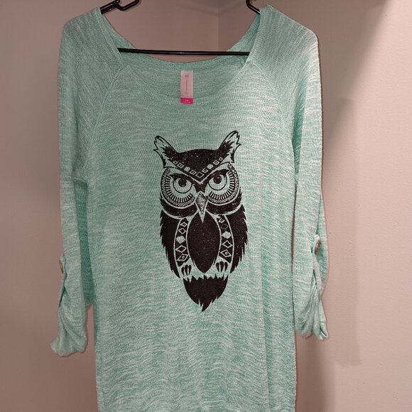 Tops - Womans owl mid sleeve top size 11-13